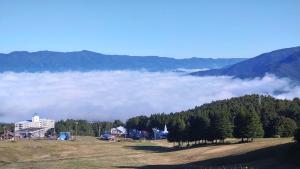 木島平村にある赤い扉ロッジの山雲畑