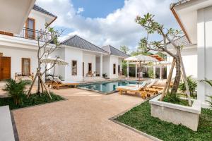 Πισίνα στο ή κοντά στο Lala Panzi Villa Managed by Manara