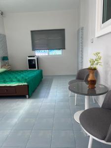 Μια τηλεόραση ή/και κέντρο ψυχαγωγίας στο Private home