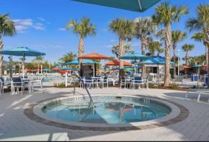 Πισίνα στο ή κοντά στο New 2025 Bambi Orlando Pool Vacation Home +40 φωτογραφίες