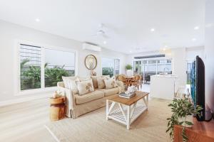 Φωτογραφία από το άλμπουμ του Basalt Beach House σε Bargara +31 φωτογραφίες