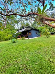 Vườn quanh Deer House Cabuya