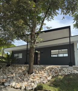 Tòa nhà nơi nhà nghỉ dưỡng tọa lạc