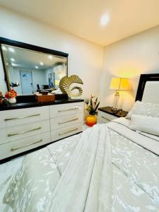 Postel nebo postele na pokoji v ubytování Kapeview Luxury Collections - Elmont Unit