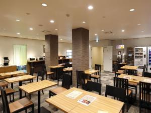 Restaurace v ubytování アミスタホテルアネックス