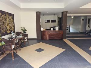 TV a/nebo společenská místnost v ubytování DB Studios Samui - Adults Only