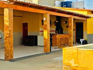 Budova, kde se kemp nachází + 9 fotografií