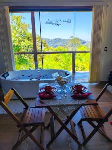 Vista general de una montaña o vista desde la casa vacacional