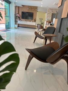 Χώρος καθιστικού στο The Square Hotel เดอะสแควร์โฮเทลนครพนม +28 φωτογραφίες