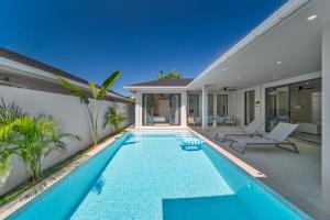 Πισίνα στο ή κοντά στο Valentine Village