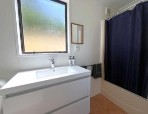 Koupelna v ubytování Mt Aspiring Suite - Near Roys Peak + 28 fotografií