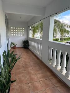 Balkón nebo terasa v ubytování Verano Azul Beachfront Apartment in Isabela + 16 fotografií