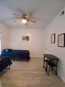 Khu vực ghế ngồi tại Medical Center Condo - Casa Esperanza