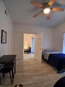 Giường trong phòng chung tại Medical Center Condo - Casa Esperanza +26 ảnh