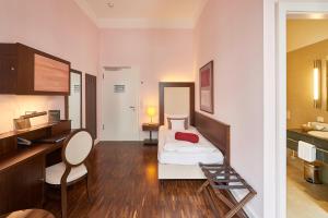 Kuchyň nebo kuchyňský kout v ubytování Hotel Elbresidenz an der Therme