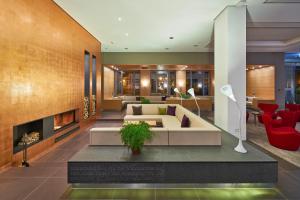 Posezení v ubytování Hotel Elbresidenz an der Therme