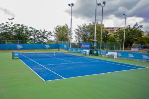 Tennis ja/või seinatennis majutusasutuses The Liguanea Club või selle läheduses