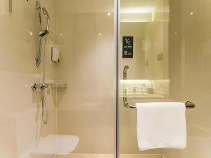 Koupelna v ubytování City Comfort Inn Liuzhou Wuling Liutai Road + 224 fotografií