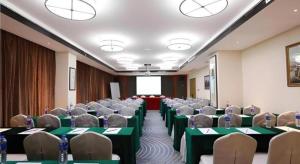 Οι επιχειρηματικές εγκαταστάσεις ή/και οι αίθουσες συνεδριάσεων στο City Comfort Inn Qingyuan City Plaza Hefu Dongcheng