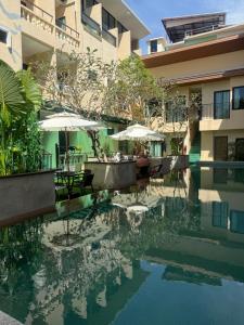 Πισίνα στο ή κοντά στο Royal Waves Hotel