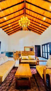 Postel nebo postele na pokoji v ubytování Leo Villas