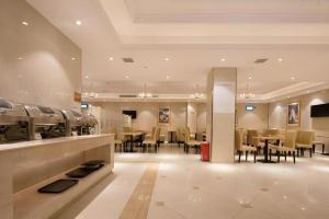 Χώρος καθιστικού στο Vienna Hotel Shenzhen Pingdi Huancheng South Road