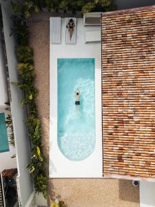 Bazén v ubytování K1 by Ceilao villas nebo v jeho okolí