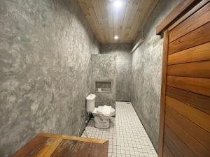 Ванная комната в COCO Home 2 โคโค่โฮม เฟส 2