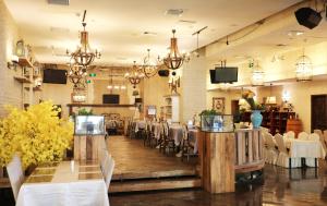 Restaurace v ubytování Ritan Hotel Downtown Beijing