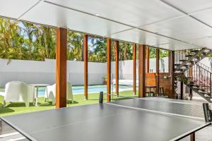 Bordtennis på Exceptional 4 bedroom home by the beach eller i nærheden