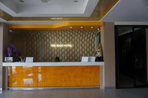 Лобби или стойка регистрации в The Rice Hotel