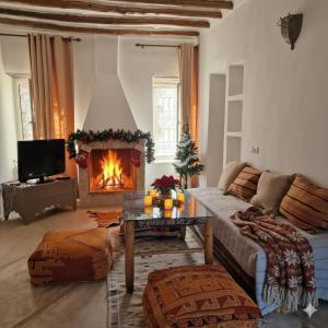 Posezení v ubytování Manzal Lahbab, 2Villas 2Bungalows 2Piscines et Jardins