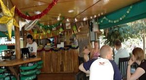 Επισκέπτες που μένουν στο Green Cottage Beach Resort