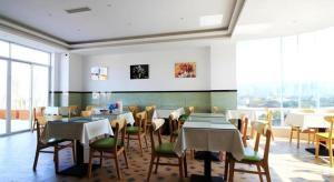 TV/trung tâm giải trí tại GreenTree Inn Fuzhou Gulou District West Xierhuan Road Zuohai Park