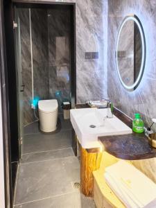 Ένα μπάνιο στο Nostalgia 28 lodge