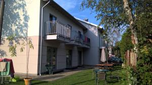 Το κτήριο όπου στεγάζεται  το δωμάτιο σε οικογενειακή κατοικία