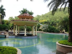 Πισίνα στο ή κοντά στο Evergrande Hotel Guangzhou Zengcheng