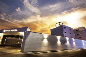 Východ nebo západ slunce při pohledu z motelu nebo okolí