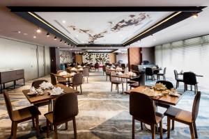 和选旅餐厅或其他用餐的地方