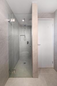 Imagen de la galería de Semi Attached House, en Holroyd 7 fotos más