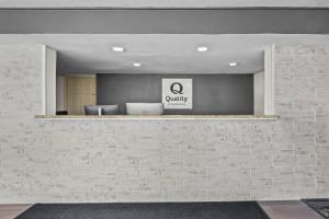 Ο χώρος του λόμπι ή της ρεσεψιόν στο Quality Inn Little Rock on I-30 Near Littlerock airport