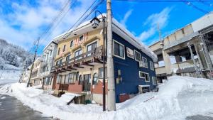 Budova, kde se prázdninový dům nachází