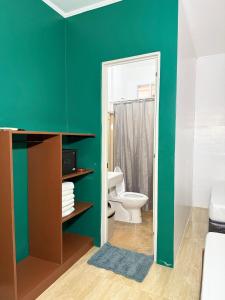 Un baño de Seashore Inn 47 fotos más