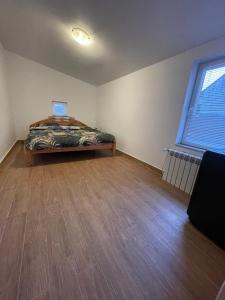 Postel nebo postele na pokoji v ubytování Günstige und komfortable Wohnung in Regenstauf