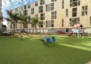 Legeområdet for børn på Élégant avec terrasse exclusive & piscine privée