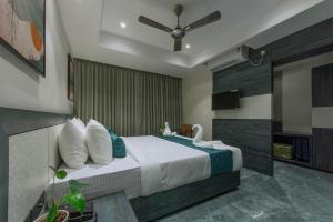 Giường trong phòng chung tại Kzar Park