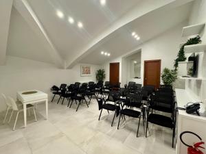 Οι επιχειρηματικές εγκαταστάσεις ή/και οι αίθουσες συνεδριάσεων στο Palazzo Sant'Elena Historic Hotel