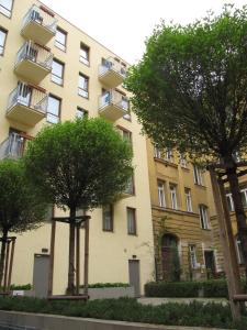 Budova, v ktorej sa apartmánový hotel nachádza