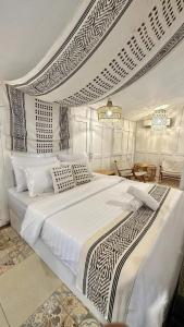 Ένα ή περισσότερα κρεβάτια σε δωμάτιο στο Sanjaya by Suasana Villa +5 φωτογραφίες