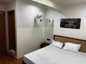 Afbeelding uit fotogalerij van Hotel Shubham in Rajkot +4 foto's